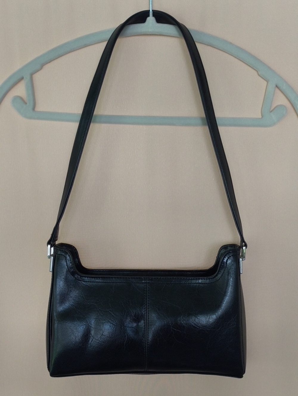 Liz Claiborne Accessories Black Leather Shoulder Bag